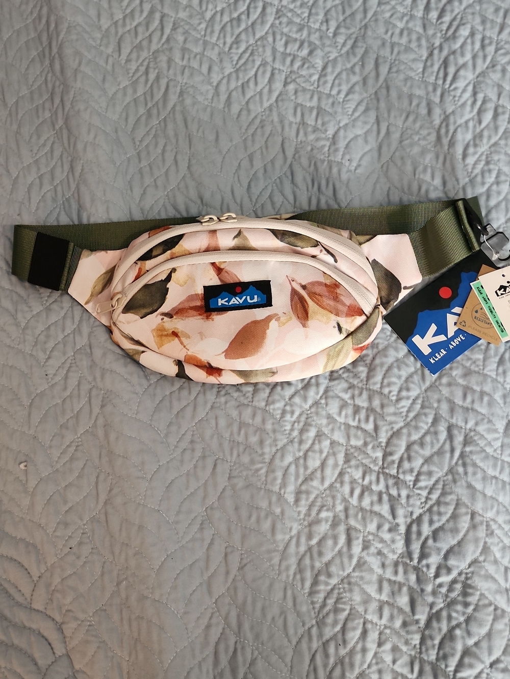 Kavu Spectator Bag NEW WITH TAGS